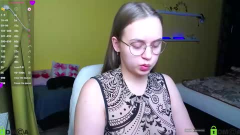 Lily online show from January 8, 5:59 pm