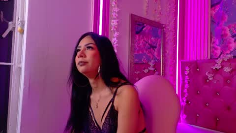 Lily online show from June 26, 4:50 am