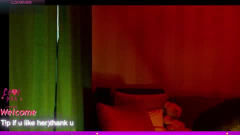 LilyXSky online show from October 5, 2:48 pm