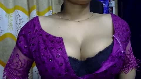 limaakter246618 online show from November 1, 7:38 pm