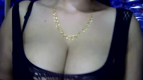 limaakter246618 online show from July 31, 5:01 pm