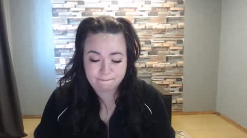 busty princess online show from April 25, 7:00 am