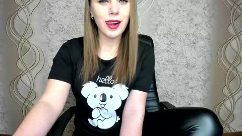 Snapshot of limebabykristi123 chatting on May 11, 4:04 pm online show from May 11, 4:04 pm