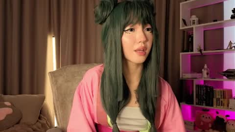 Lin Use menu to play with me  online show from April 14, 9:15 am