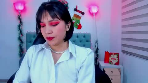 Snapshot of lina_bedoya chatting on December 26, 11:43 am Lina Bedoya online show from December 26, 11:43 am