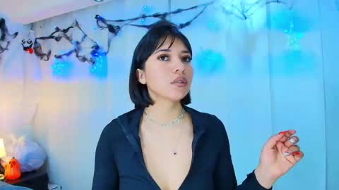  Lina Bedoya  online show from October 27, 11:58 am