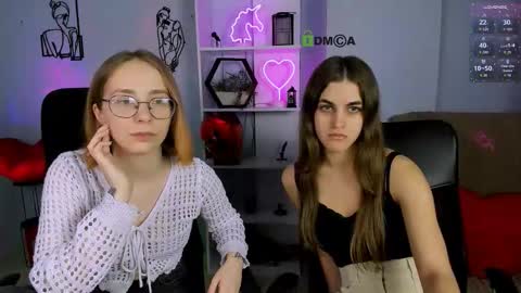 Snapshot of lina_fox12 chatting on December 2, 1:17 pm lina_fox12 online show from December 2, 1:17 pm