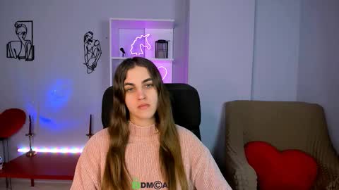 Snapshot of lina_fox12 chatting on December 5, 1:20 pm lina_fox12 online show from December 5, 1:20 pm