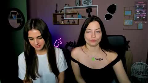 Snapshot of lina_fox12 chatting on March 20, 10:53 am lina_fox12 online show from March 20, 10:53 am