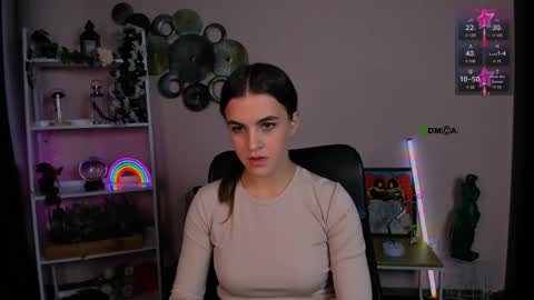 Snapshot of lina_fox12 chatting on April 10, 6:07 am lina_fox12 online show from April 10, 6:07 am