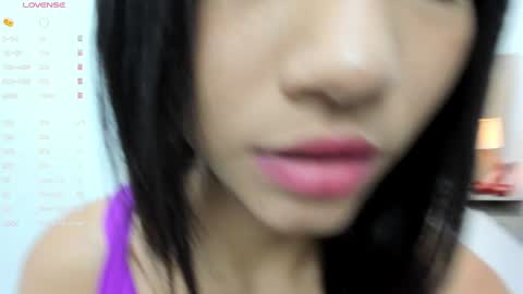 Snapshot of lina_garcia chatting on January 12, 11:39 am online show from January 12, 11:39 am