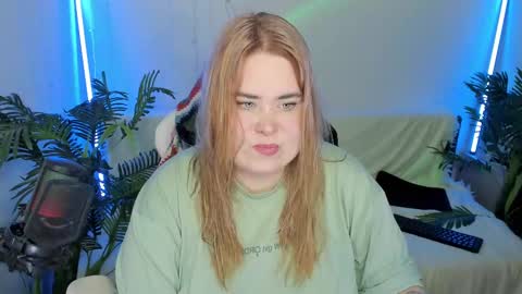 lina_linx online show from February 1, 8:47 pm