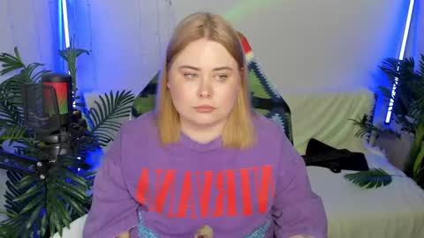 lina_linx online show from February 11, 9:46 pm