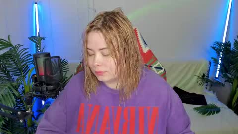 lina_linx online show from February 14, 8:21 am