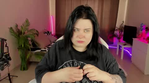 lina_linx online show from September 13, 8:58 am