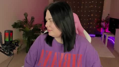 lina_linx online show from October 3, 4:48 pm