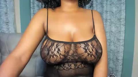 Snapshot of lina_sexy58 chatting on November 10, 10:31 pm lina sexy58 online show from November 10, 10:31 pm