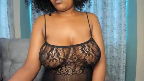 Snapshot of lina_sexy58 chatting on November 12, 11:10 am lina sexy58 online show from November 12, 11:10 am