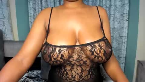 Snapshot of lina_sexy58 chatting on December 4, 11:35 pm lina sexy58 online show from December 4, 11:35 pm