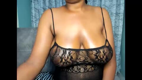 Snapshot of lina_sexy58 chatting on January 9, 7:48 pm lina sexy58 online show from January 9, 7:48 pm
