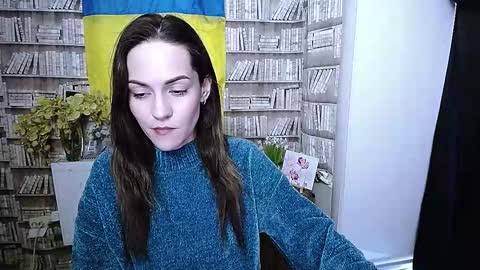 Lina online show from November 18, 9:47 am