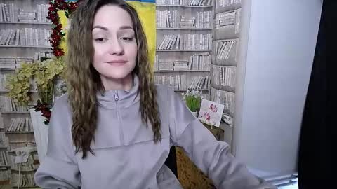 Lina online show from December 22, 7:49 am