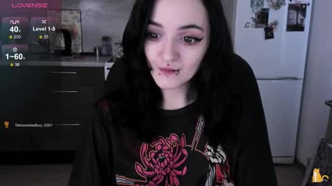 Lina 3  1715622743 online show from February 25, 10:03 am