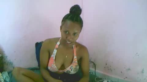 linah1123 online show from April 12, 6:18 am