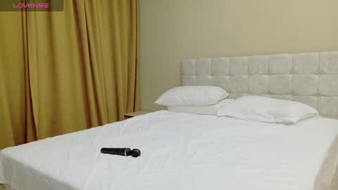 Snapshot of linajill chatting on November 8, 7:01 pm Anna online show from November 8, 7:01 pm