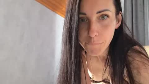 Snapshot of linalivee chatting on July 14, 10:09 am LinaLivee online show from July 14, 10:09 am