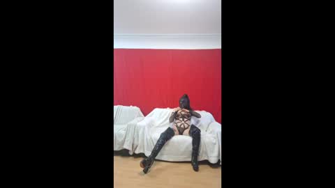 linameyer514718 online show from March 2, 8:43 am