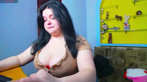 Lina online show from April 2, 6:22 am