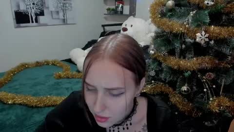 Snapshot of linatruly chatting on December 21, 11:45 pm Lina online show from December 21, 11:45 pm