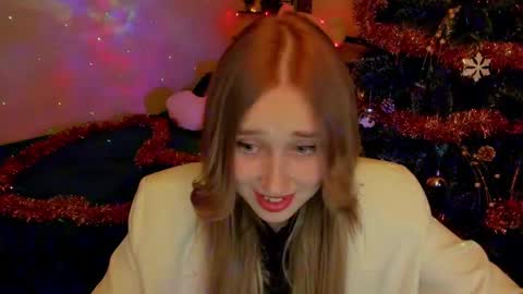 Snapshot of linatruly chatting on December 28, 8:04 pm Lina online show from December 28, 8:04 pm