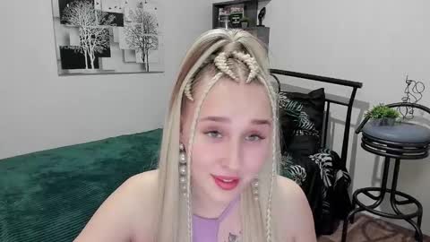 Snapshot of linatruly chatting on February 18, 8:36 pm Lina online show from February 18, 8:36 pm