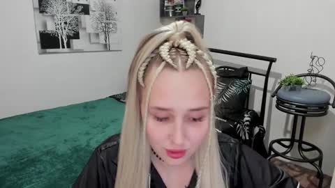 Snapshot of linatruly chatting on February 26, 12:49 am Lina online show from February 26, 12:49 am