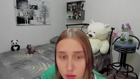 Snapshot of linatruly chatting on March 12, 12:53 am Lina online show from March 12, 12:53 am