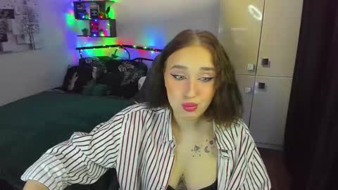 Lina online show from January 31, 10:30 pm