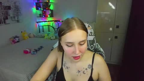 Lina online show from May 26, 9:22 pm