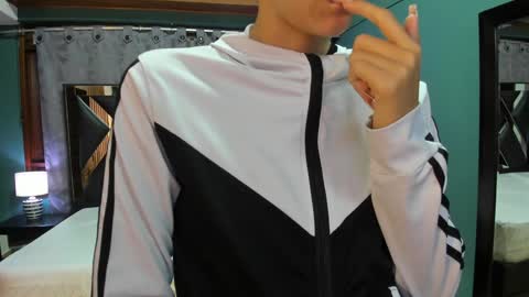  Linda  online show from February 2, 1:08 pm