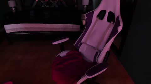  Linda  online show from February 23, 4:24 pm