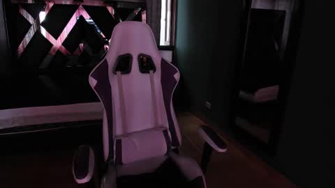  Linda  online show from March 4, 9:22 pm