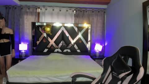 Snapshot of linda4petite chatting on June 9, 6:52 pm Linda online show from June 9, 6:52 pm
