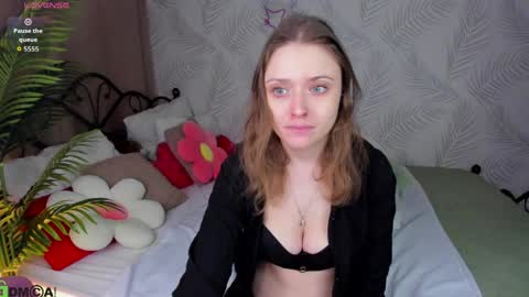 Linda  GMT2 Mon Tu Fri Sa Su  0300am-1000 am online show from March 29, 1:05 am