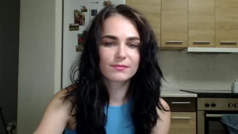 Linda online show from September 18, 7:16 pm