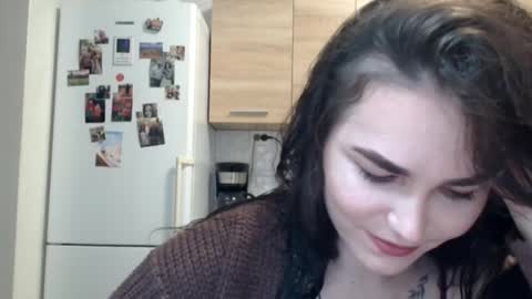 Linda online show from October 19, 6:08 pm