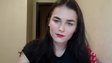 Snapshot of linda_aa chatting on February 14, 5:21 pm Linda online show from February 14, 5:21 pm