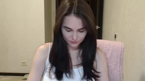 Snapshot of linda_aa chatting on February 22, 7:12 pm Linda online show from February 22, 7:12 pm