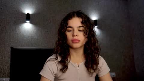 Snapshot of linda_clarsss chatting on November 13, 1:54 pm Linda online show from November 13, 1:54 pm