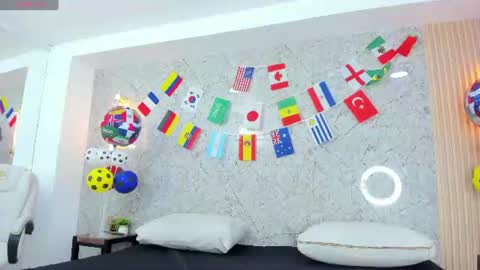 Snapshot of linda_cooper_ chatting on June 16, 11:02 am LINDA online show from June 16, 11:02 am